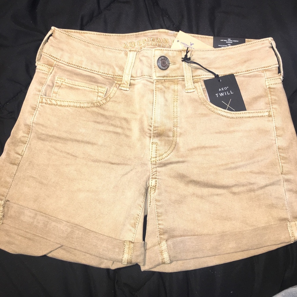 American Eagle Midi Low Rise Shorts